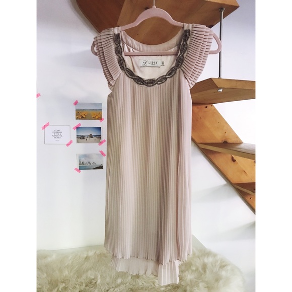 Dusty lilac pleated sequined dress - Picture 4 of 4